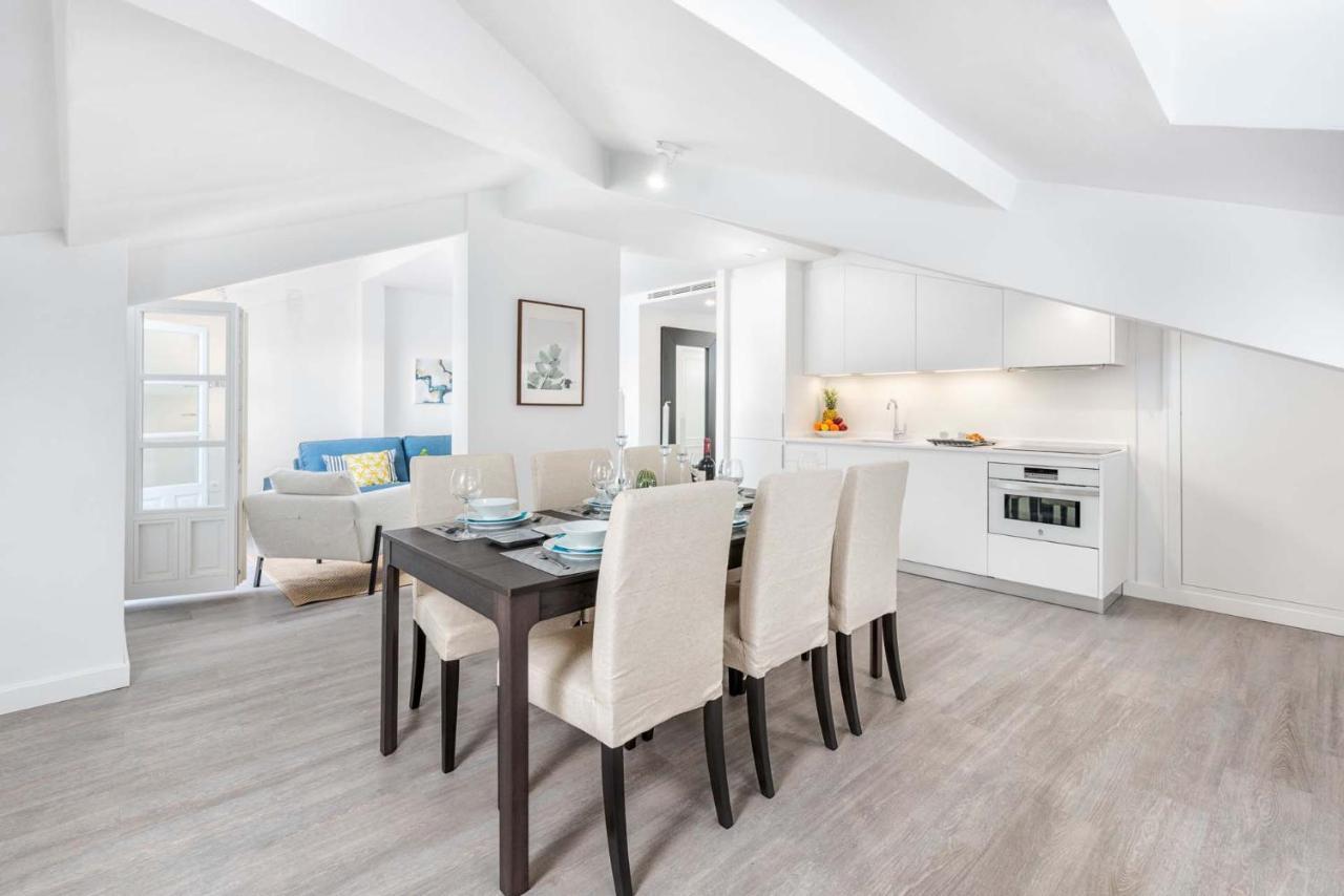 Merced Suites In Malaga By Solaga Holiday Homes Bagian luar foto
