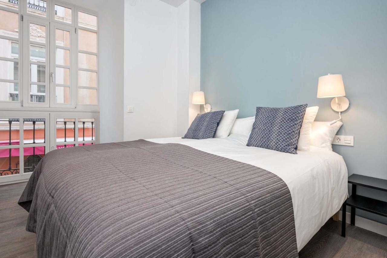 Merced Suites In Malaga By Solaga Holiday Homes Bagian luar foto