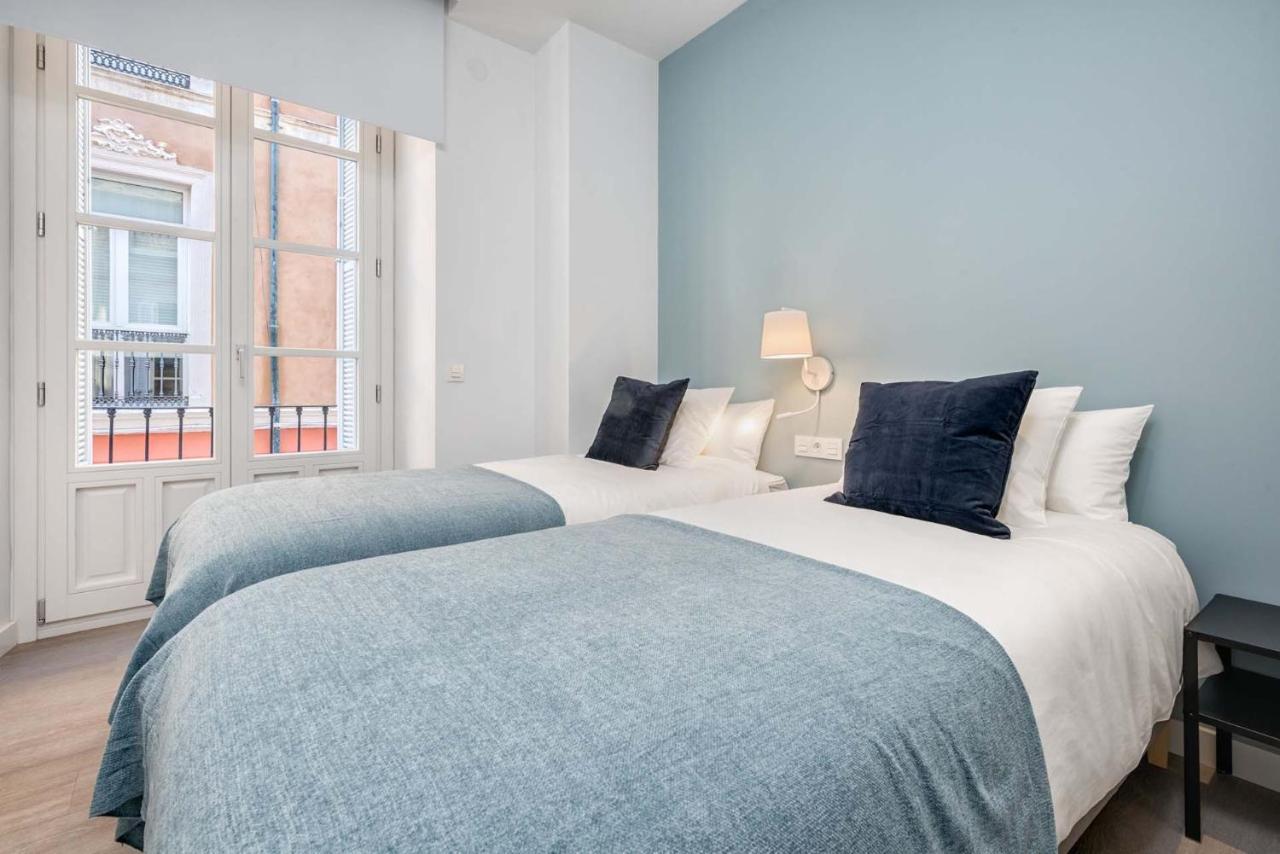 Merced Suites In Malaga By Solaga Holiday Homes Bagian luar foto
