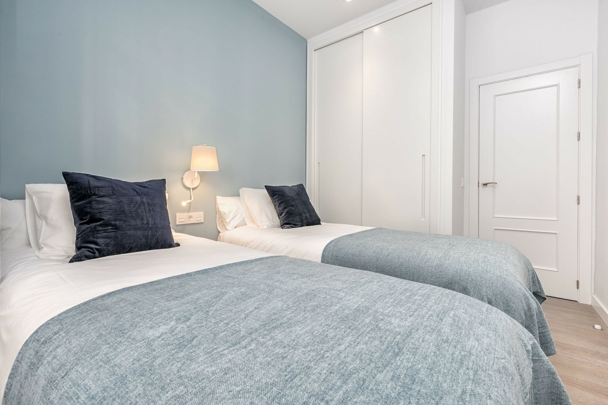 Merced Suites In Malaga By Solaga Holiday Homes Bagian luar foto